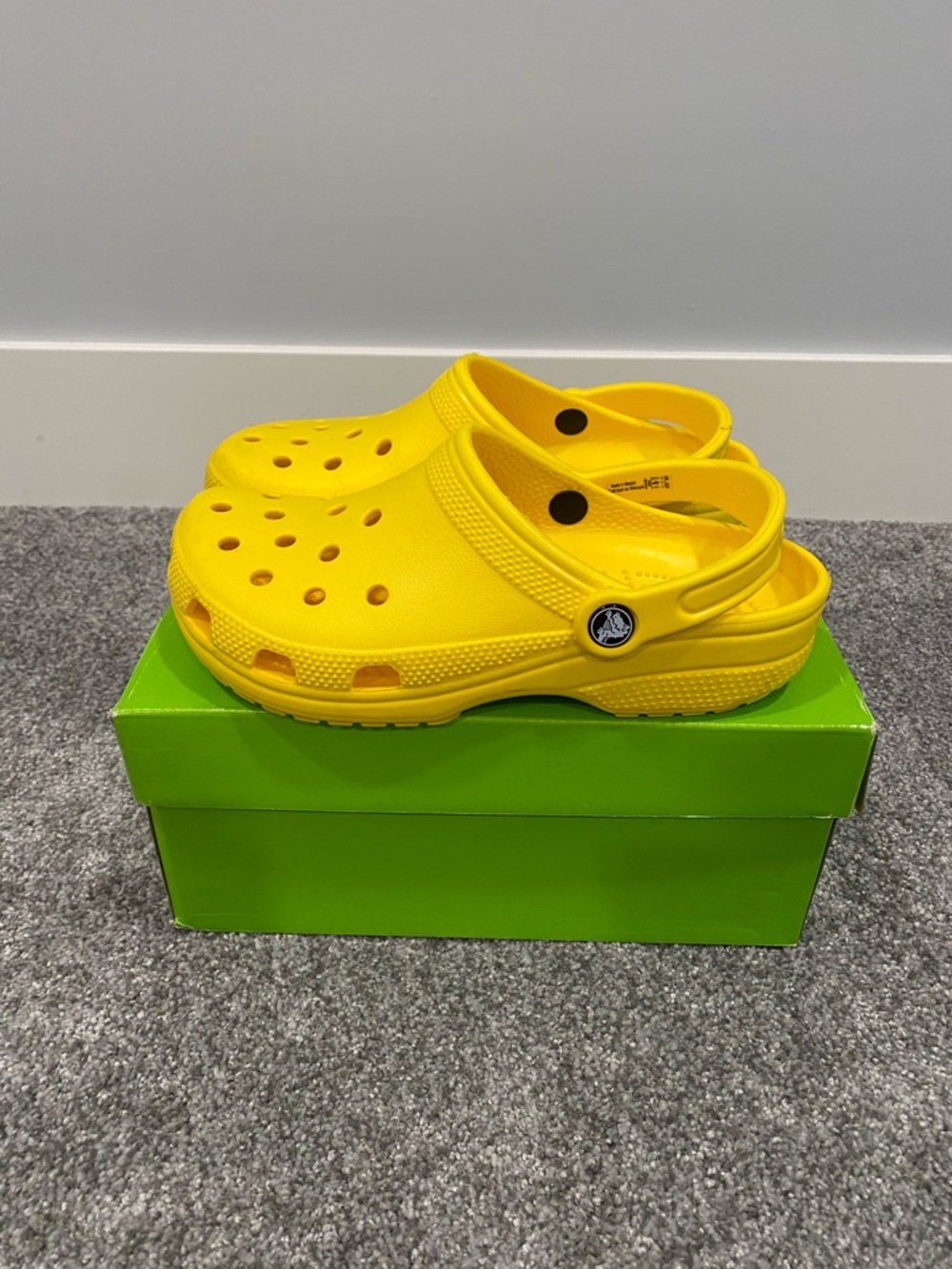 Crocs Unisex Classic Clog Yellow US Men-5 Women Size 7